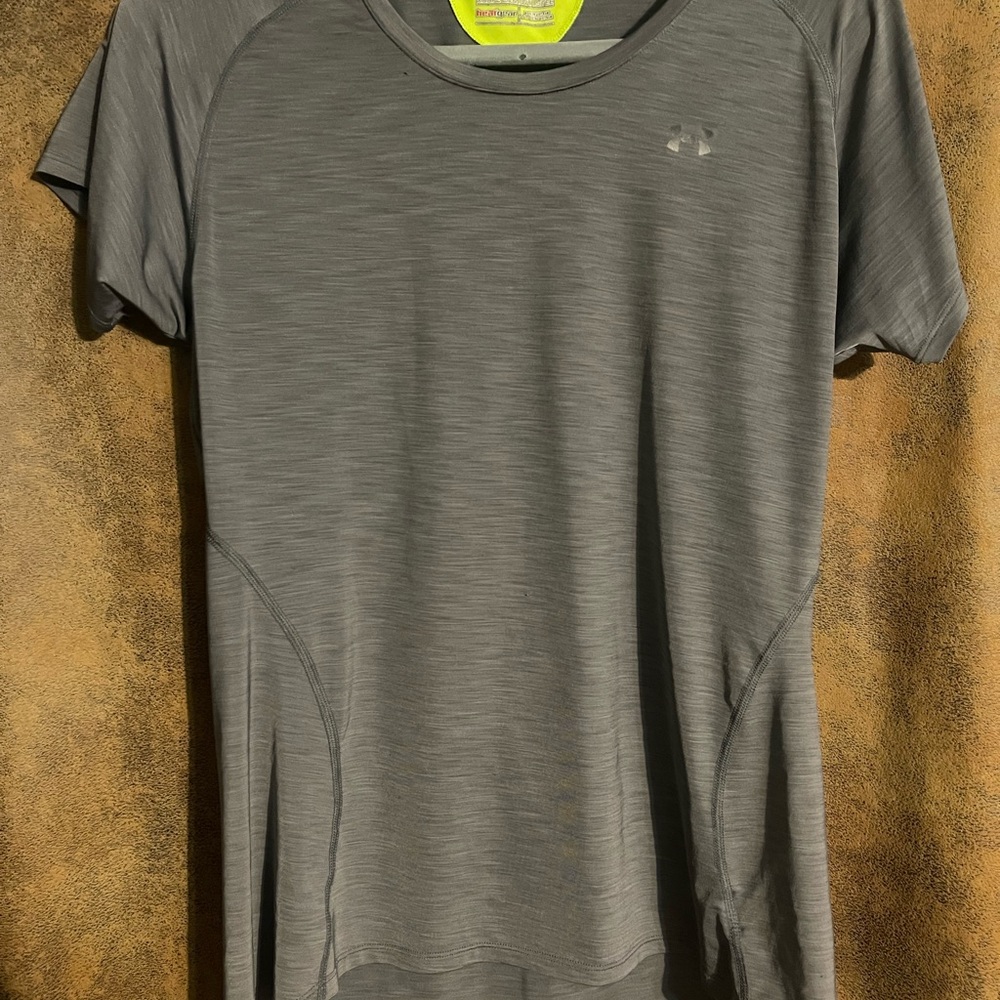 Under Armour Gray HeatGear Semi Fitted Tee